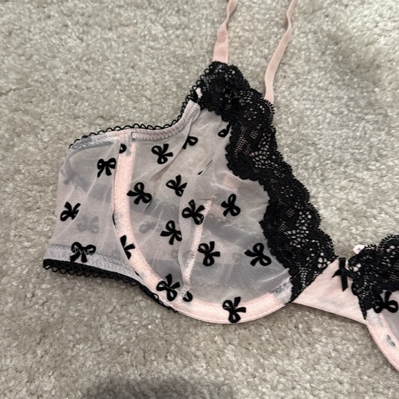 NWT Victoria’s Secret sheer pink and black mesh bow print bra - Picture 2 of 4
